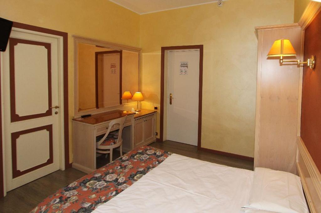 Park Hotel Reggio Emilia Exterior photo